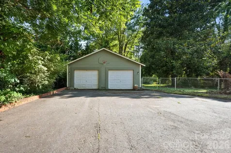 313 E Main Street Morganton NC 28655