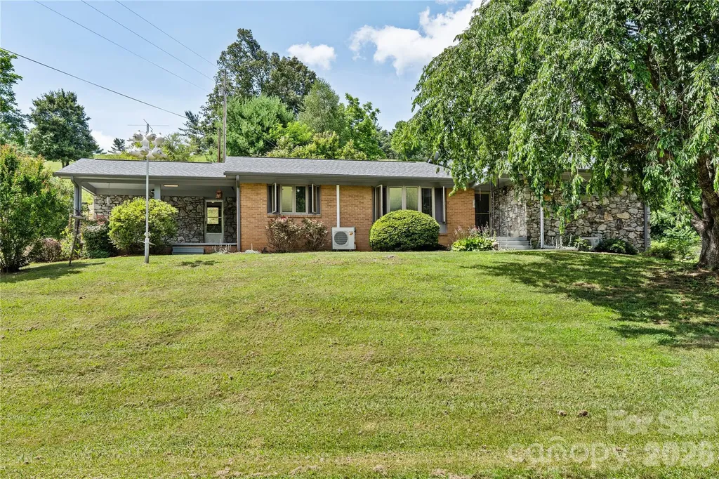 737 Tillery Branch Road Marshall NC 28753