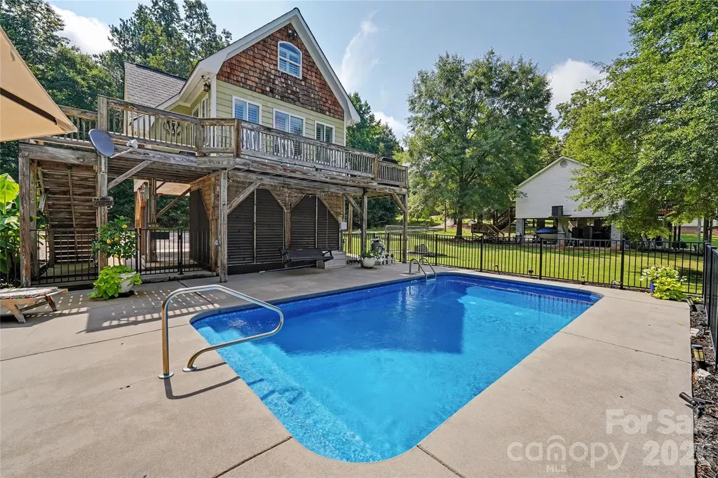 1954 White Road Camden SC 29020