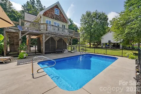1954 White Road Camden SC 29020