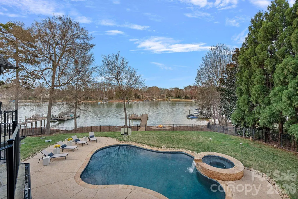 101 S Longfellow Lane Mooresville NC 28117