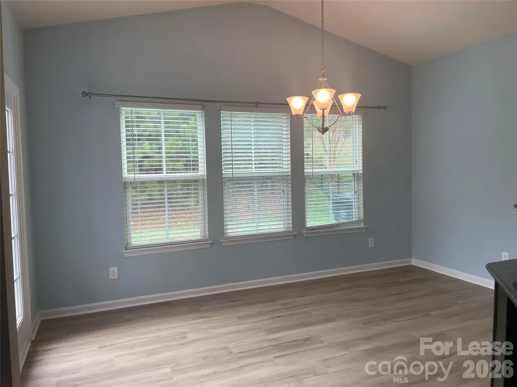 5712 Selkirkshire Road Charlotte NC 28278