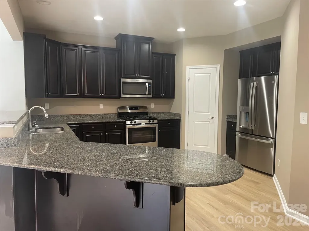 5712 Selkirkshire Road Charlotte NC 28278