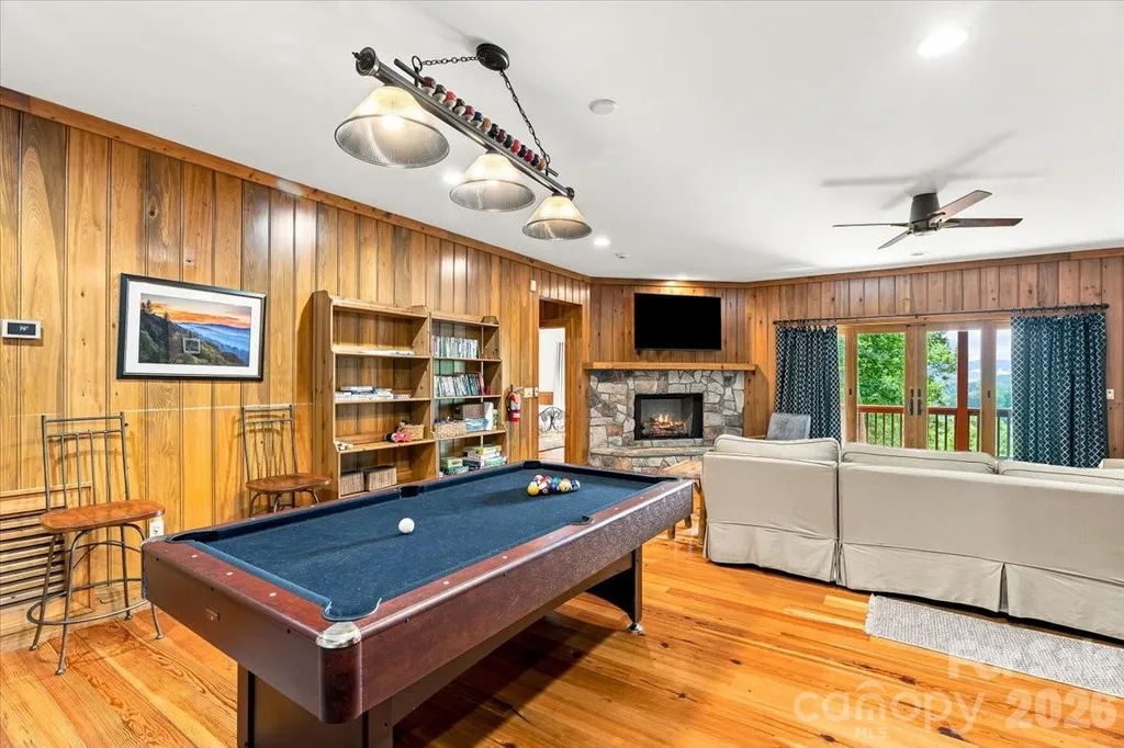 317 Von Trapp Lane Tuckasegee NC 28783