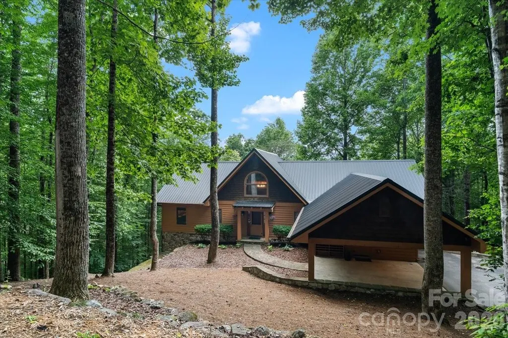 317 Von Trapp Lane Tuckasegee NC 28783