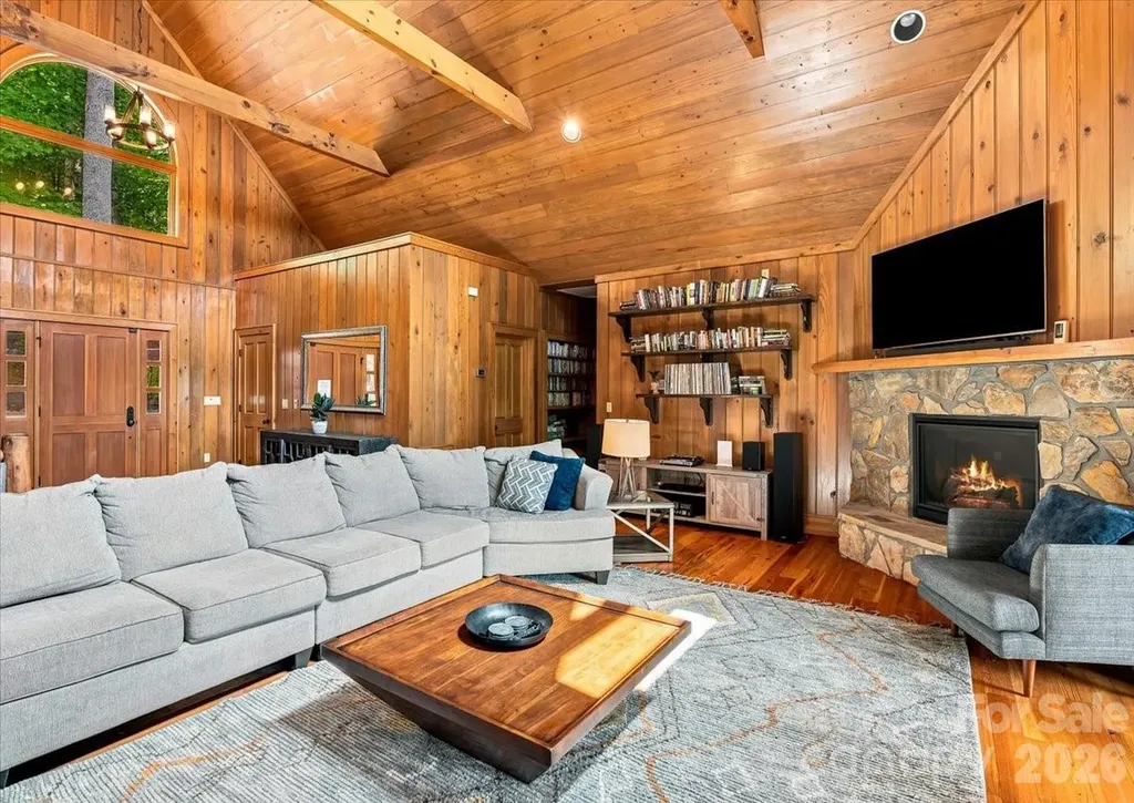 317 Von Trapp Lane Tuckasegee NC 28783