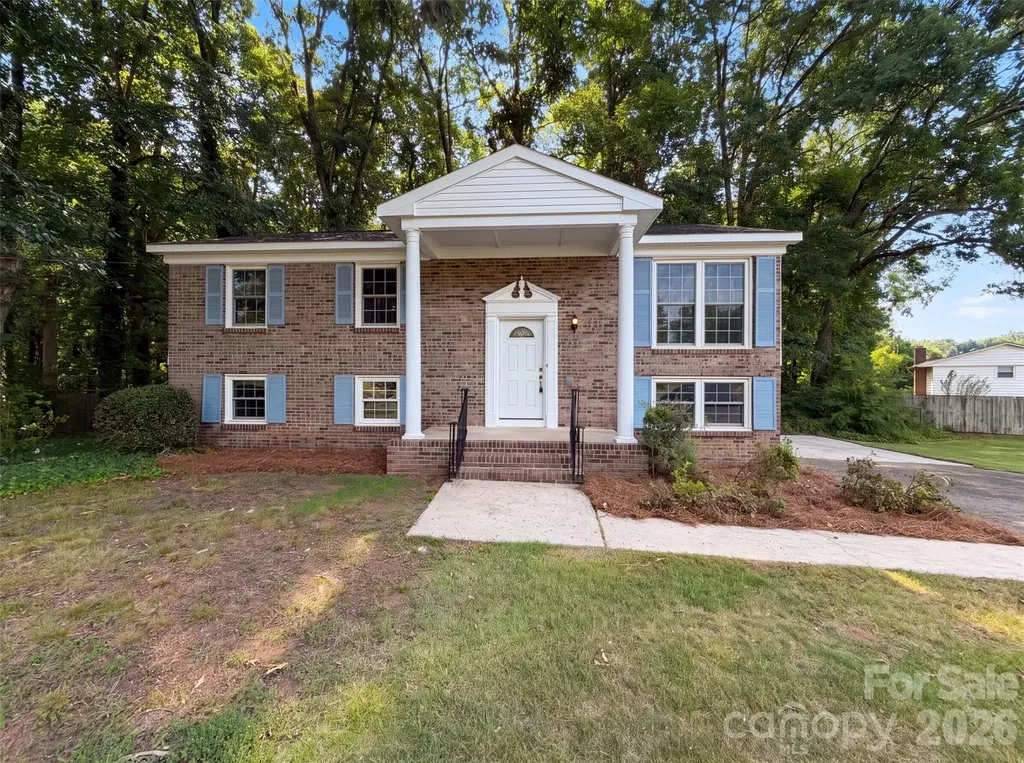 1716 Timberlane Street Gastonia NC 28054