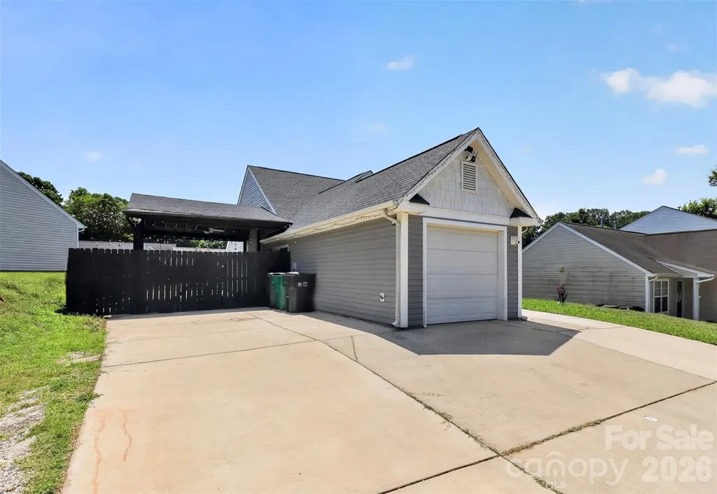 6033 Mary Blair Lane Charlotte NC 28214