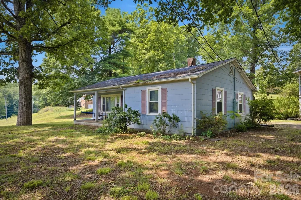 3796 Cameron Place Hudson NC 28638