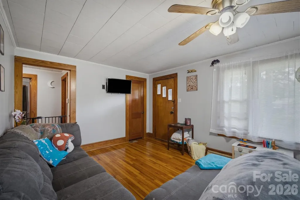 3796 Cameron Place Hudson NC 28638