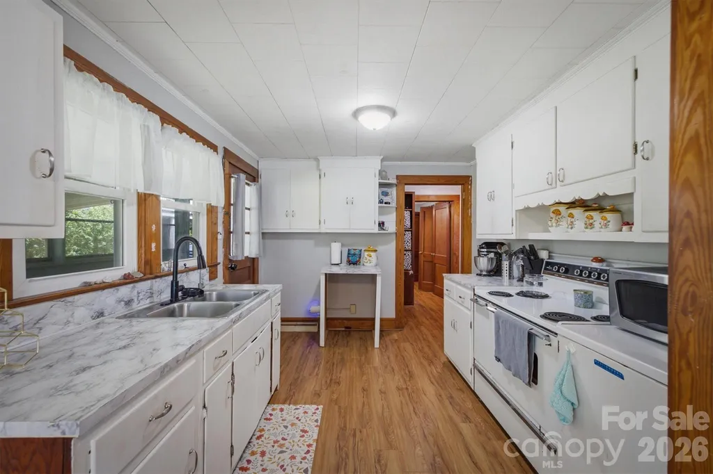 3796 Cameron Place Hudson NC 28638