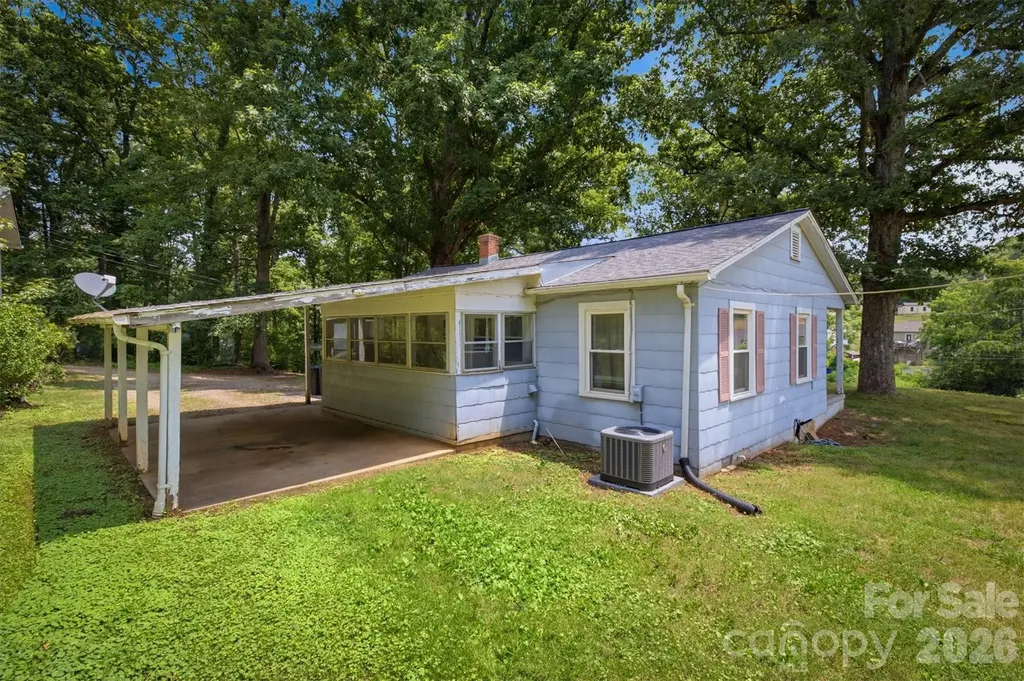 3796 Cameron Place Hudson NC 28638