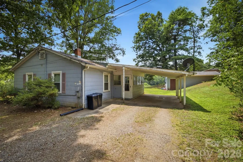 3796 Cameron Place Hudson NC 28638