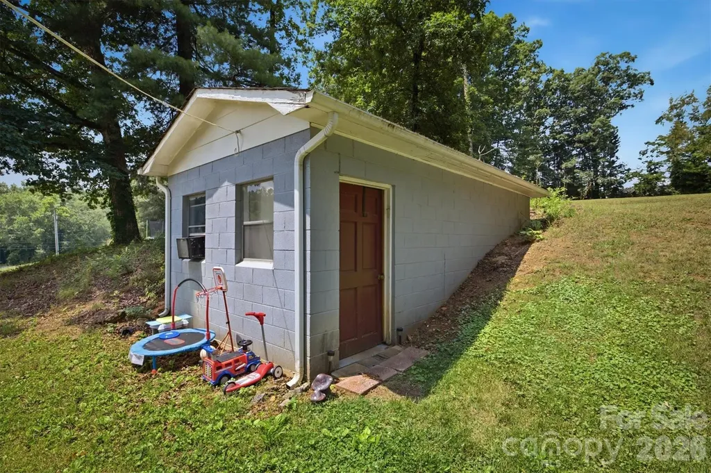 3796 Cameron Place Hudson NC 28638