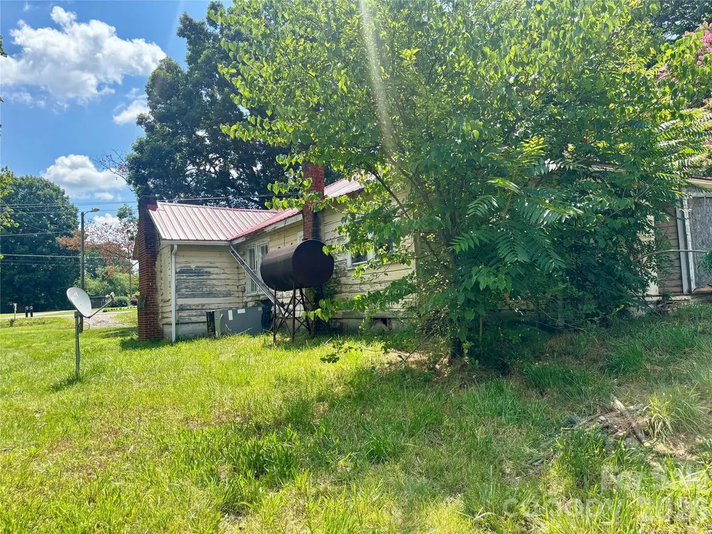 7387 Millersville Road Taylorsville NC 28681