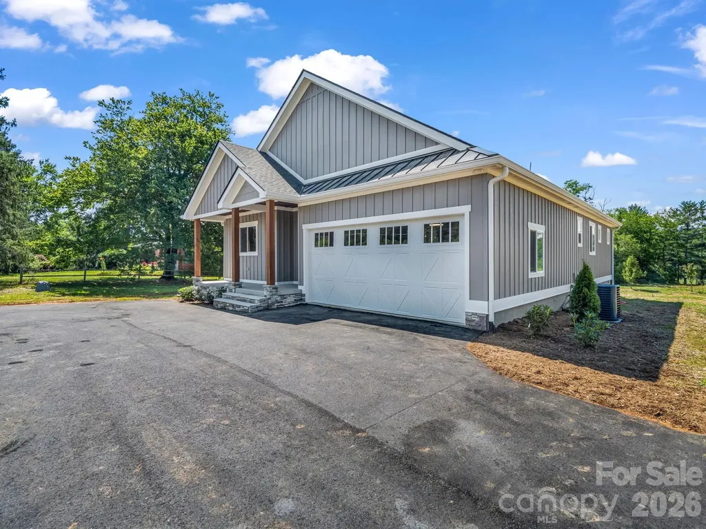 120 Grandview Lane Hendersonville NC 28791