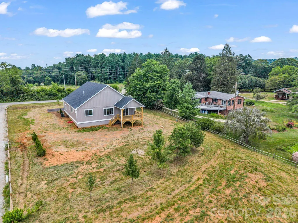 120 Grandview Lane Hendersonville NC 28791