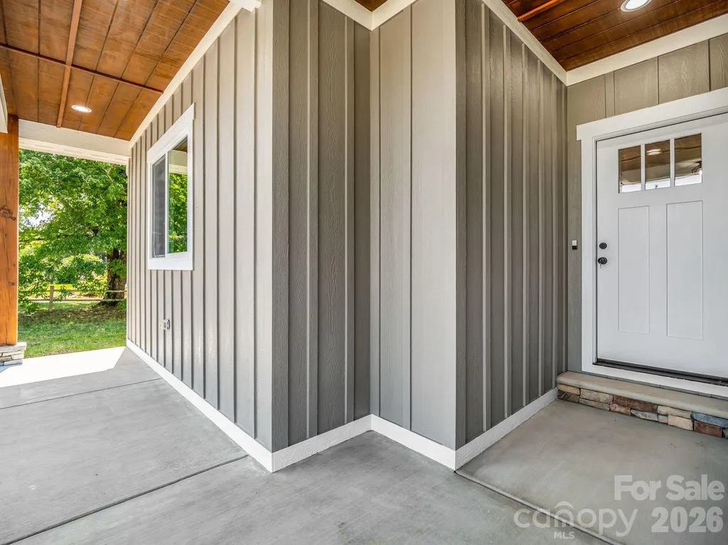 120 Grandview Lane Hendersonville NC 28791
