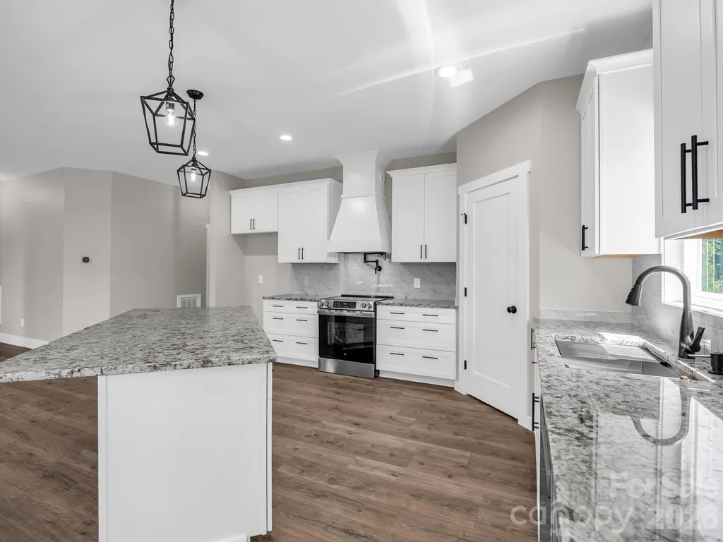 120 Grandview Lane Hendersonville NC 28791