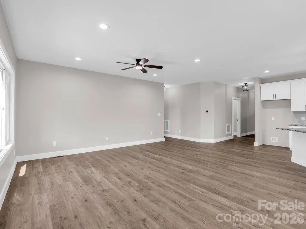 120 Grandview Lane Hendersonville NC 28791