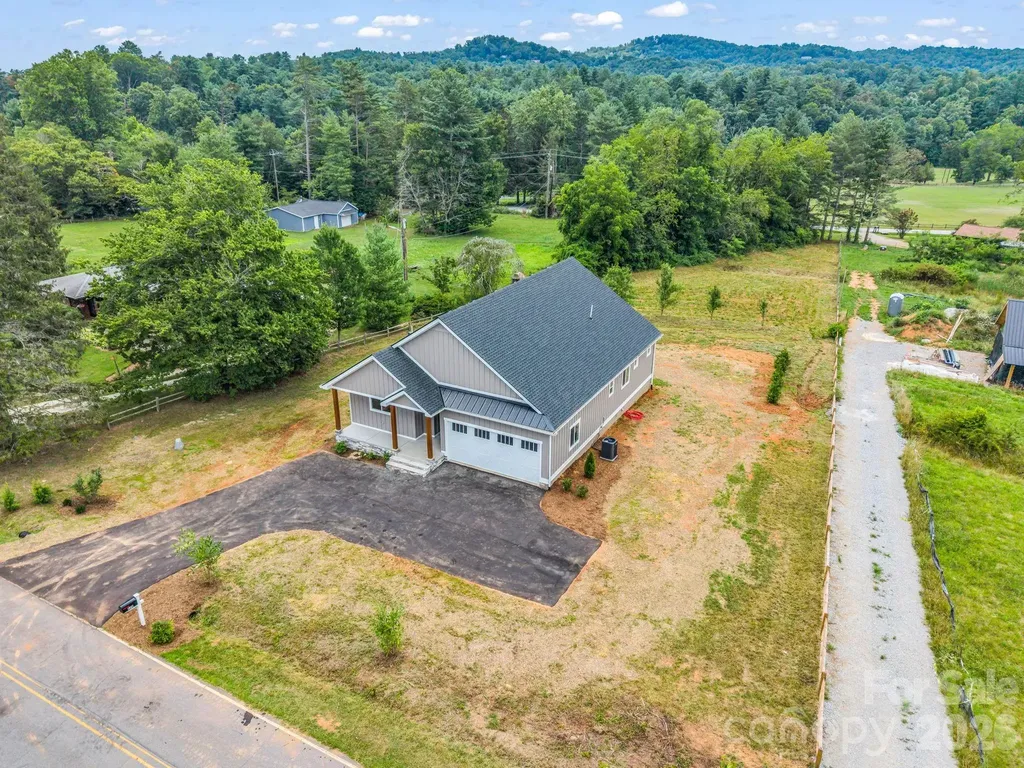 120 Grandview Lane Hendersonville NC 28791