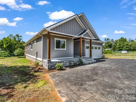 120 Grandview Lane Hendersonville NC 28791