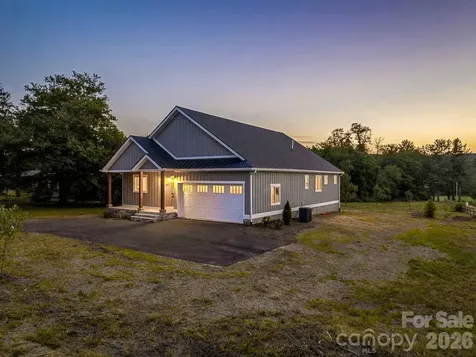 120 Grandview Lane Hendersonville NC 28791