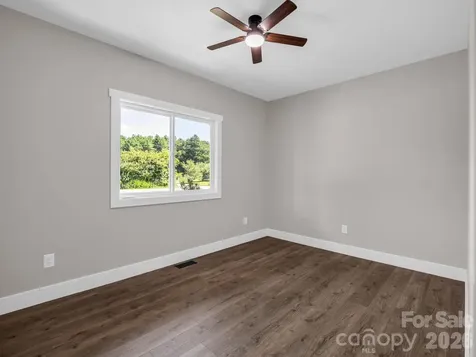 120 Grandview Lane Hendersonville NC 28791