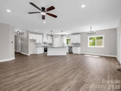 120 Grandview Lane Hendersonville NC 28791