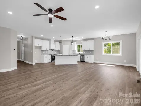 120 Grandview Lane Hendersonville NC 28791