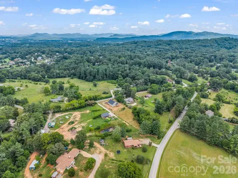 120 Grandview Lane Hendersonville NC 28791