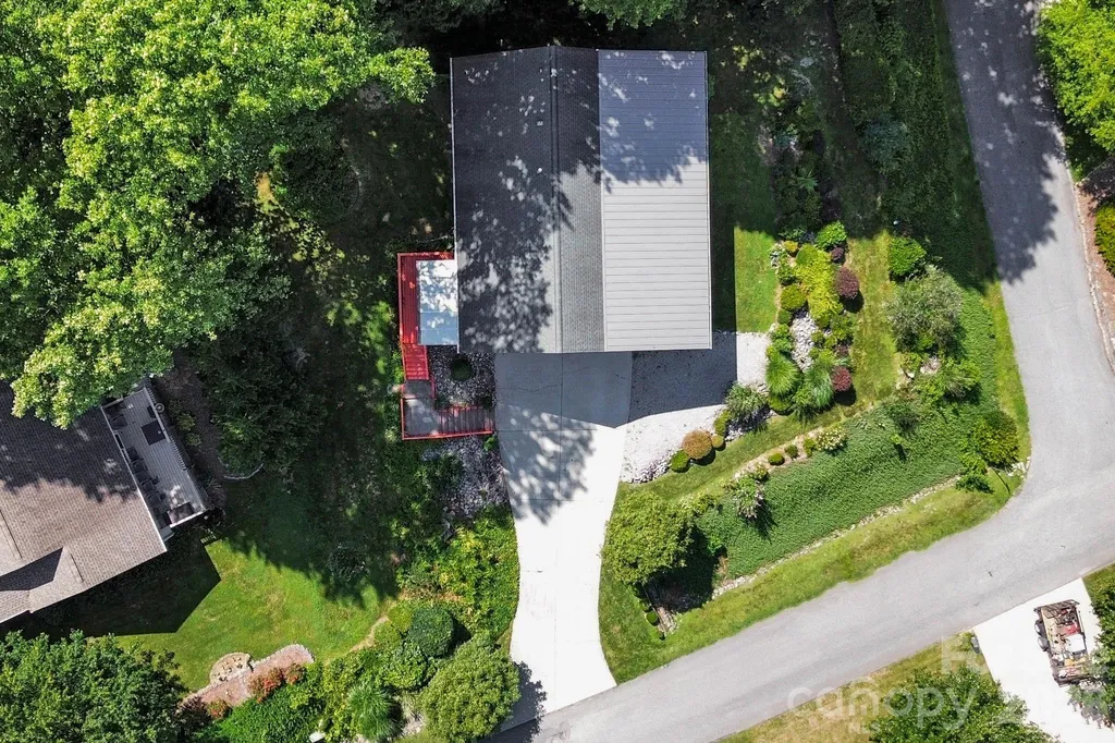 81 Chestnut Lane Hendersonville NC 28792
