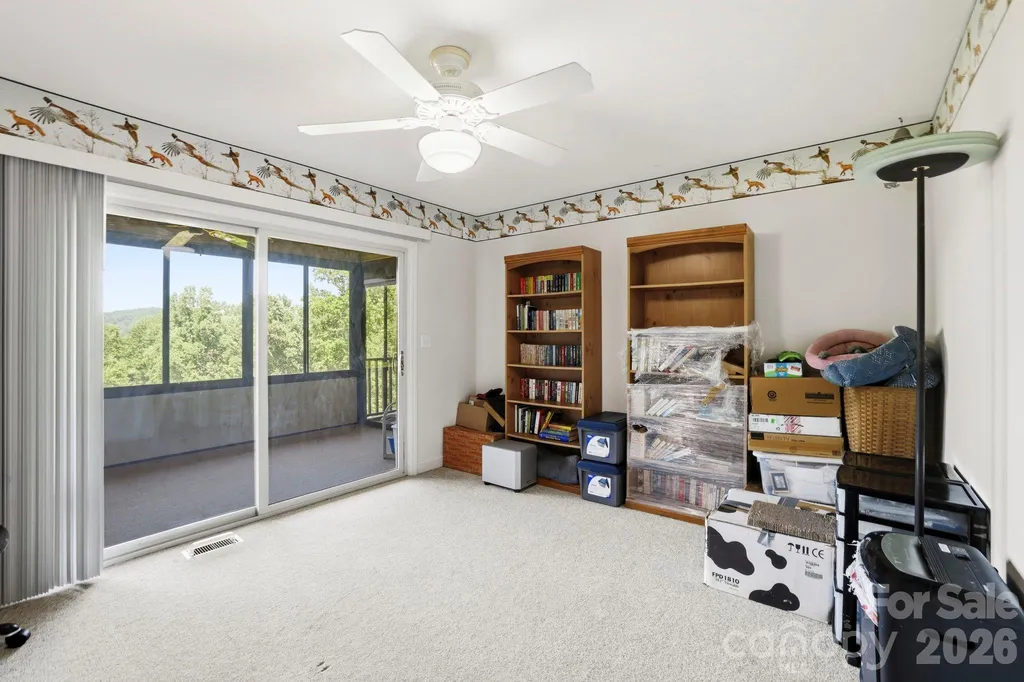 81 Chestnut Lane Hendersonville NC 28792