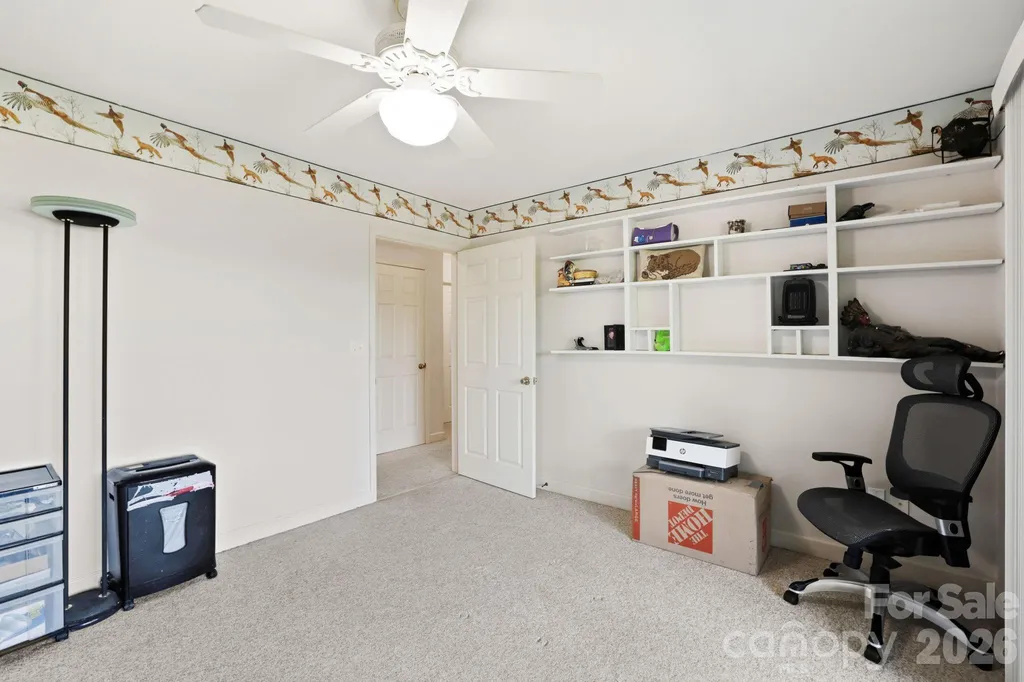 81 Chestnut Lane Hendersonville NC 28792