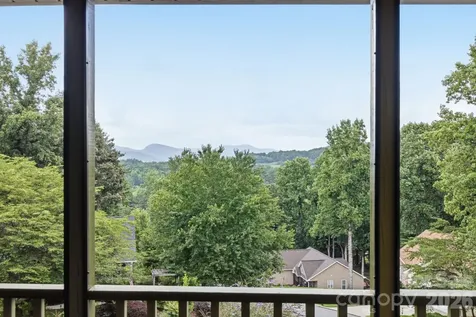 81 Chestnut Lane Hendersonville NC 28792