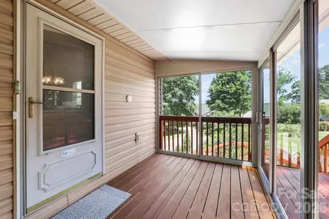 81 Chestnut Lane Hendersonville NC 28792