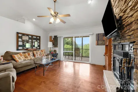 81 Chestnut Lane Hendersonville NC 28792