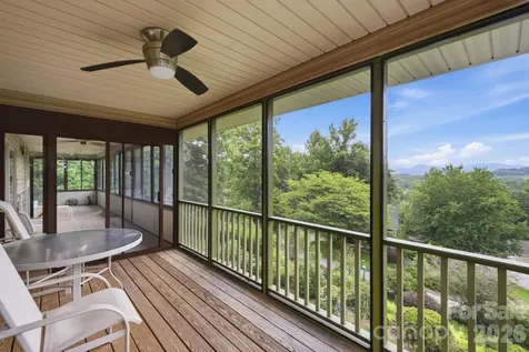 81 Chestnut Lane Hendersonville NC 28792
