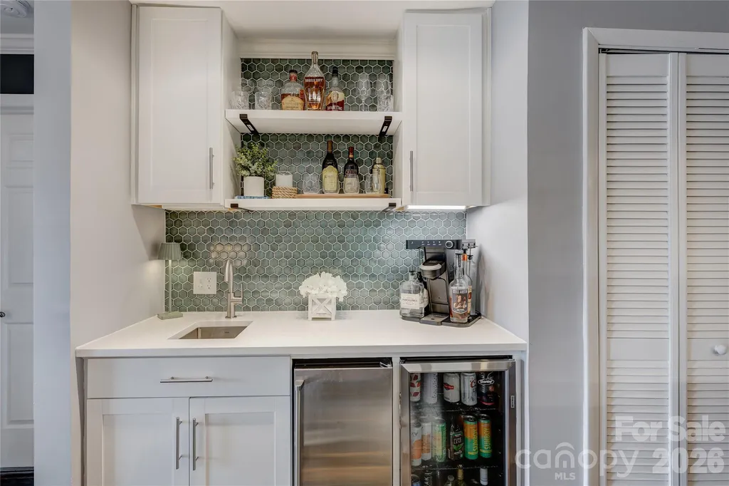7324 Lakefront Drive Charlotte NC 28278