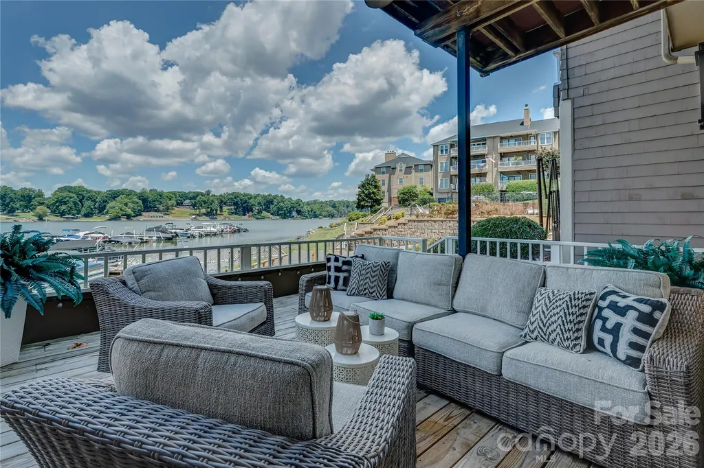 7324 Lakefront Drive Charlotte NC 28278