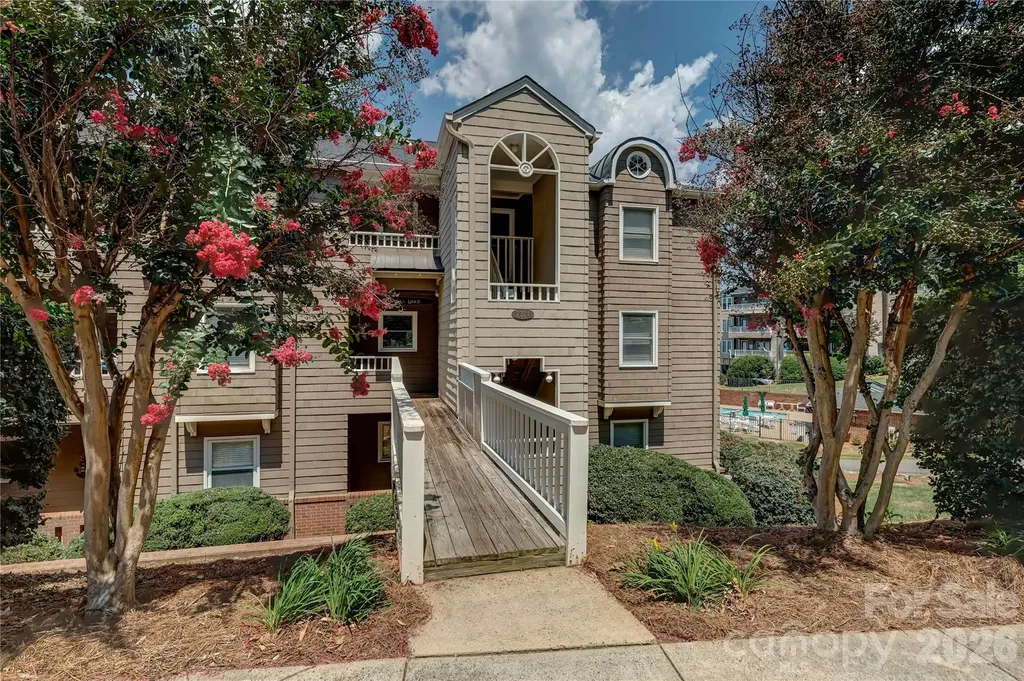 7324 Lakefront Drive Charlotte NC 28278
