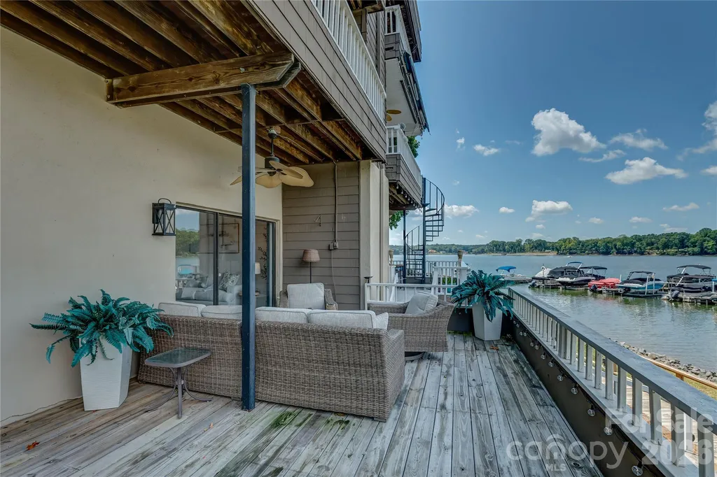 7324 Lakefront Drive Charlotte NC 28278