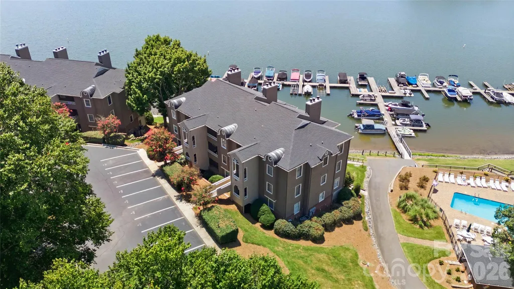 7324 Lakefront Drive Charlotte NC 28278