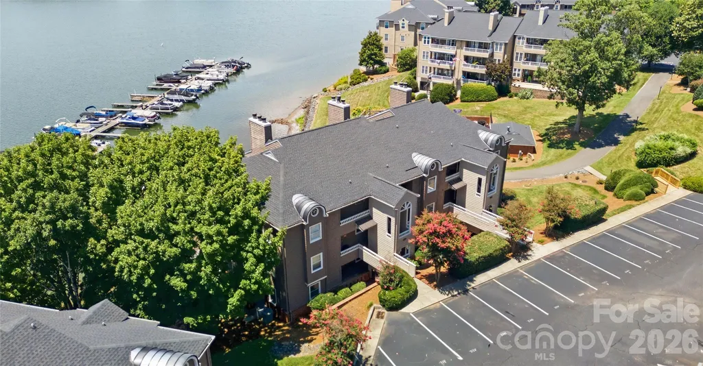 7324 Lakefront Drive Charlotte NC 28278
