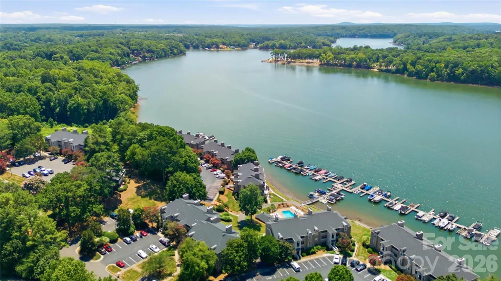 7324 Lakefront Drive Charlotte NC 28278
