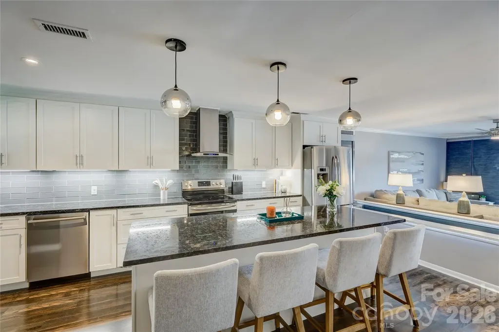 7324 Lakefront Drive Charlotte NC 28278