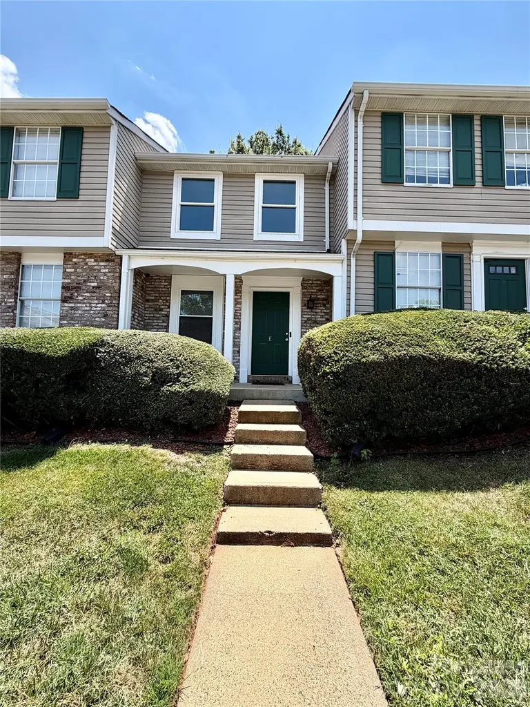 9604 Vinca Circle Charlotte NC 28213