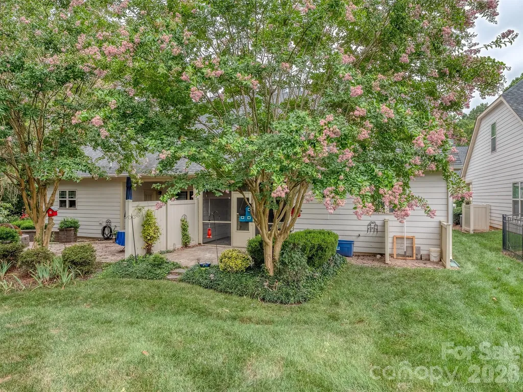 111 Coral Lane Mooresville NC 28117