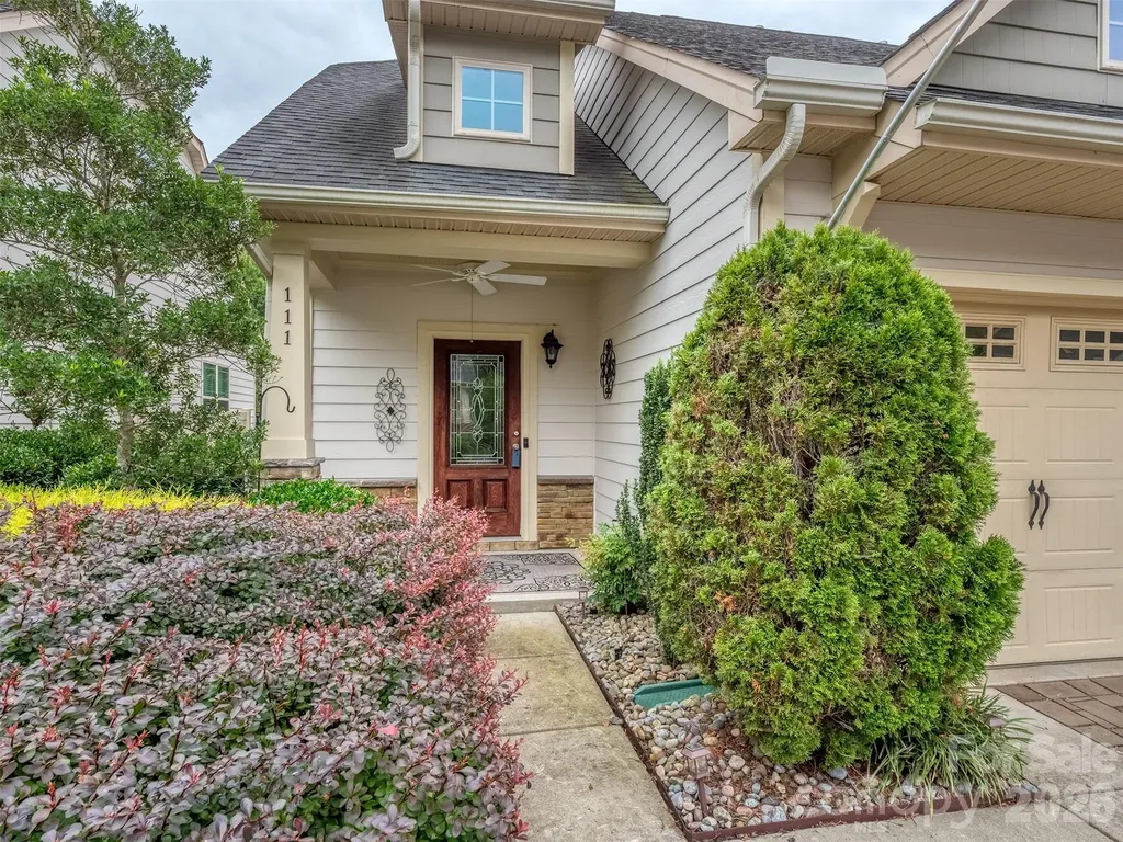 111 Coral Lane Mooresville NC 28117