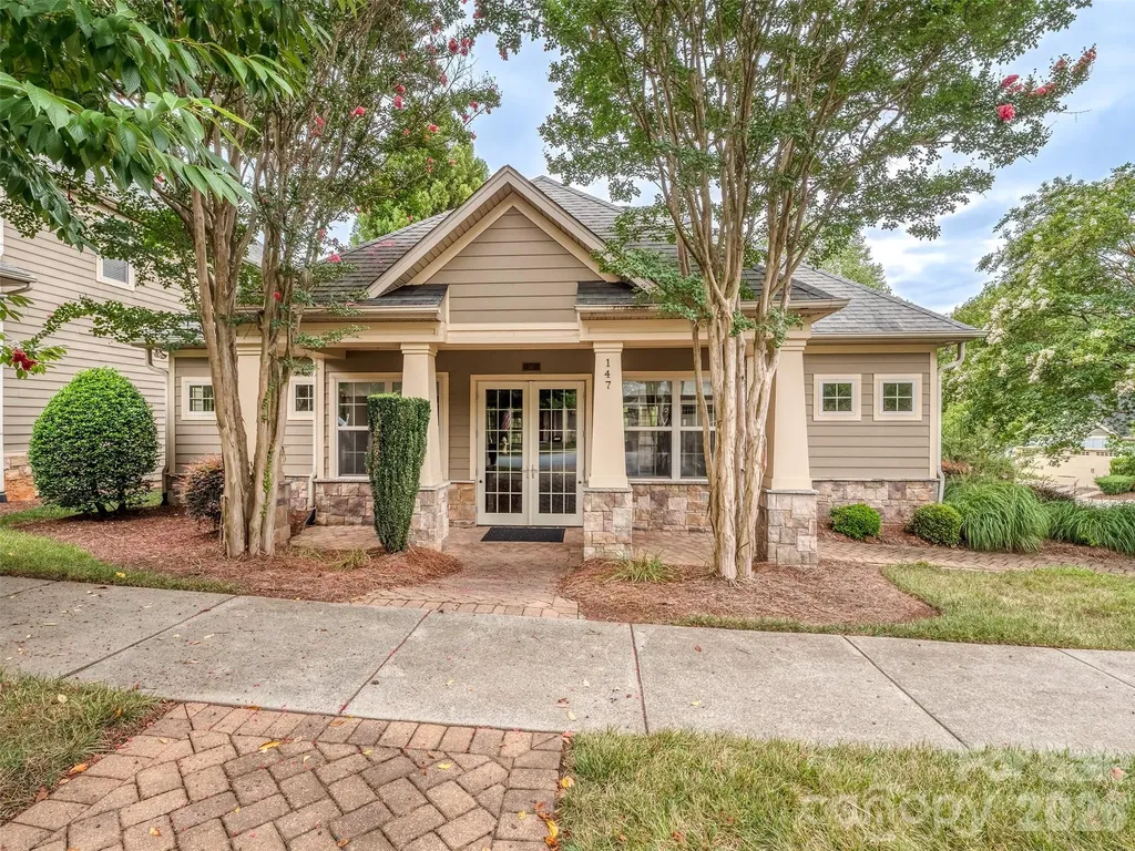 111 Coral Lane Mooresville NC 28117